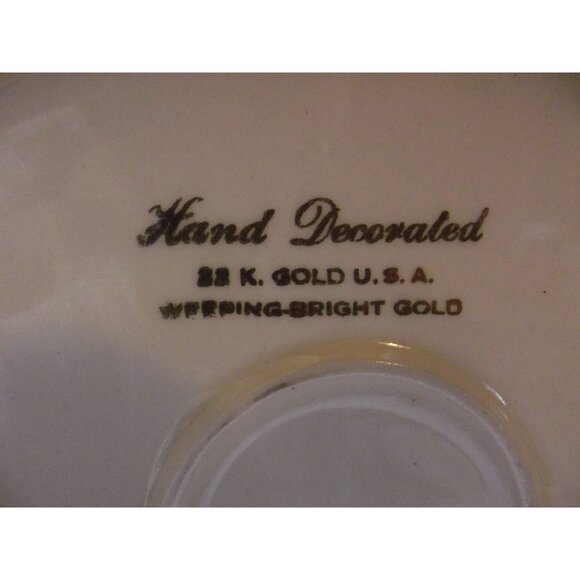 Vtg. Weeping Bright Gold 22K Ceramic Trinket Box or Lidded Candy Dish - Picture 3 of 3